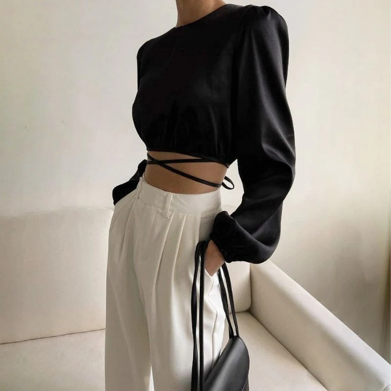 Crop Top Satin Noir Manches Longues – Image 2