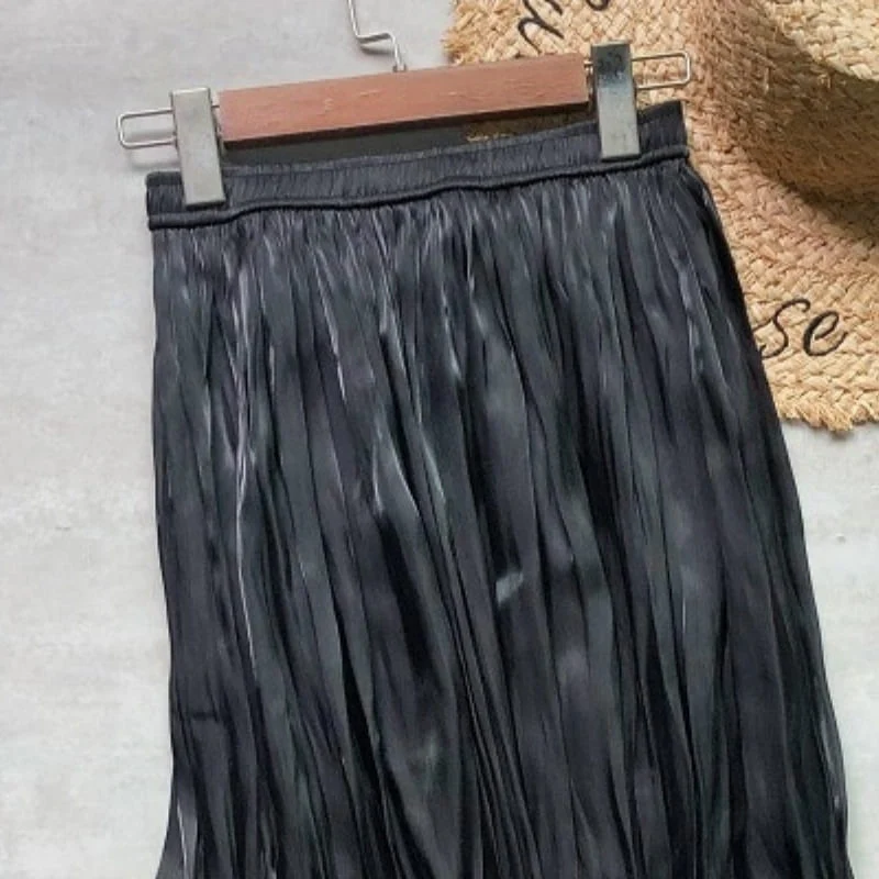 Jupe Satin Plissée Noire – Image 3