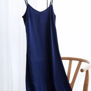 Robe Satin Bleue Marine - DESTOCKAGE